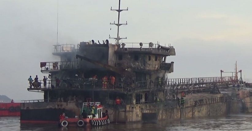 title Polisi Selidiki Terbakarnya Kapal Tanker Pertamina di Banjarmasin Polisi Selidiki Terbakarnya Kapal Tanker Pertamina di Banjarmasin