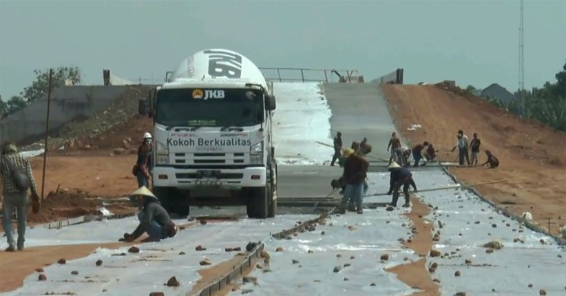 Jelang Mudik, Jalan Tol Fungsional di Pekalongan Masih Belum Beres