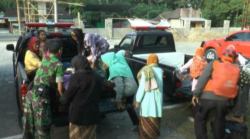 Warga Pengungsi Gunung Merapi di Sleman Sudah Mulai Pulang