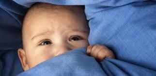 Bayi Perempuan Berselimut Corak Batik Ditemukan di Depan Rumah Warga