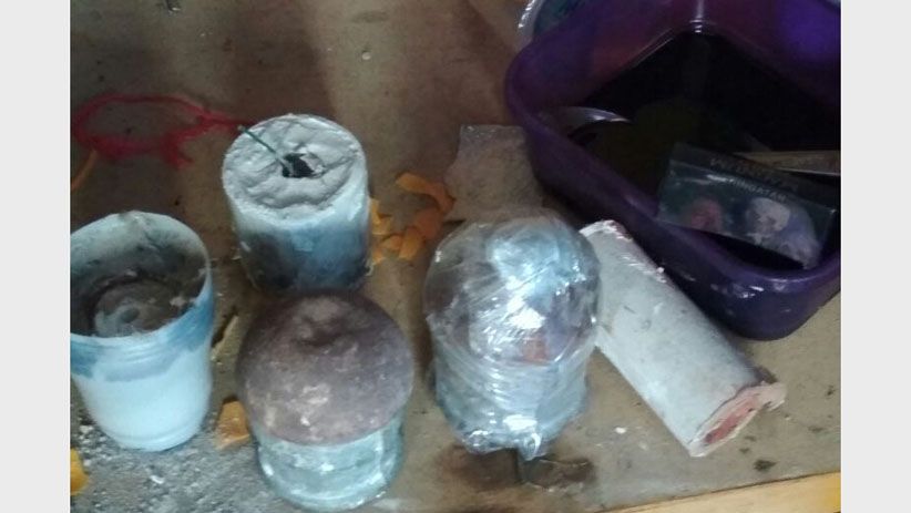 Ini Barang Bukti yang Disita Densus 88 dari Kampus UNRI, Ada Bom Rakitan - Bagian 4