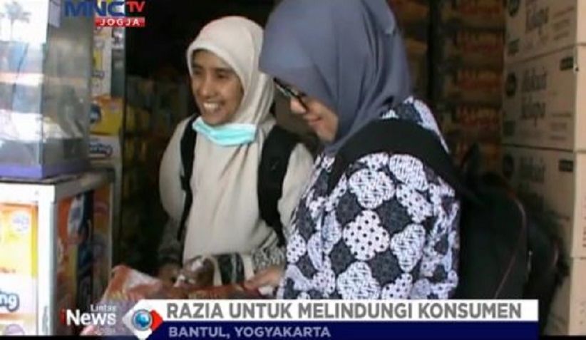 Sidak Pasar, Satpol PP Bantul Dapati Parsel Berisi Makanan Kedaluwarsa