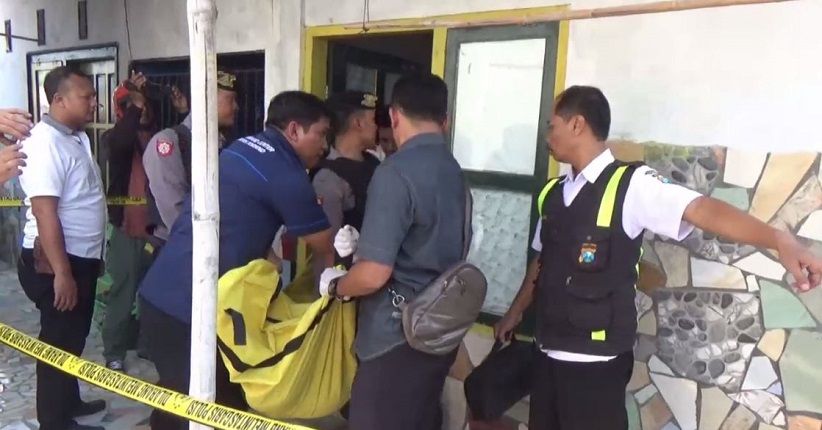 title Tukang Ojek Online Tewas Mengenaskan Dianiaya 8 Preman Tukang Ojek Online Tewas Mengenaskan Dianiaya 8 Preman