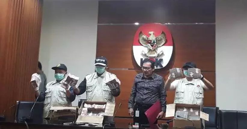 Buron, KPK Imbau Wali Kota Blitar dan Bupati Tulungagung Serahkan Diri