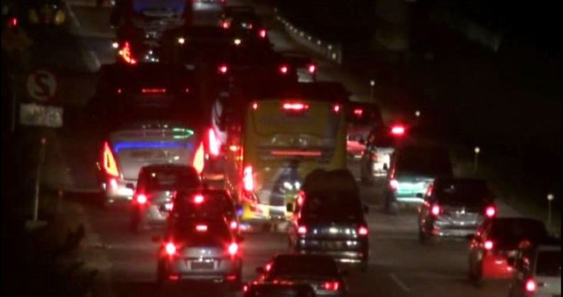 Ribuan Kendaraan Terjebak Macet di Tol Cipali Lebih dari 12 Jam