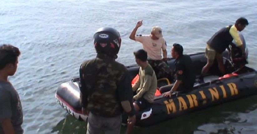 title Kapal Tenggelam di Selat Makassar, 13 Tewas dan Puluhan Luka Kapal Tenggelam di Selat Makassar, 13 Tewas dan Puluhan Luka