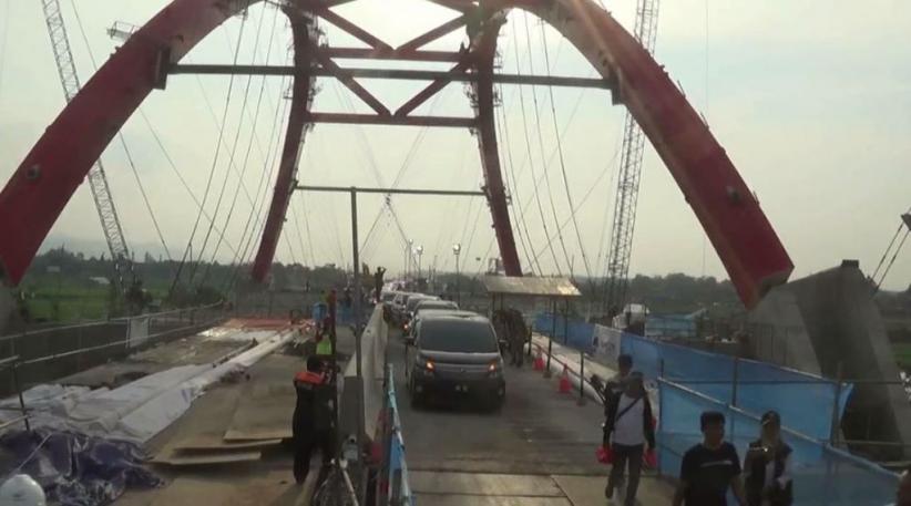 Jembatan Tol Kalikuto Dioperasikan, Arus Mudik Batang-Kendal Lancar