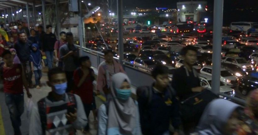 Semalam Puncak Arus Mudik Gelombang II di Pelabuhan Merak