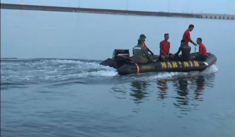 title Korban Tewas Kapal Tenggelam di Selat Makassar Jadi 16 Orang Korban Tewas Kapal Tenggelam di Selat Makassar Jadi 16 Orang