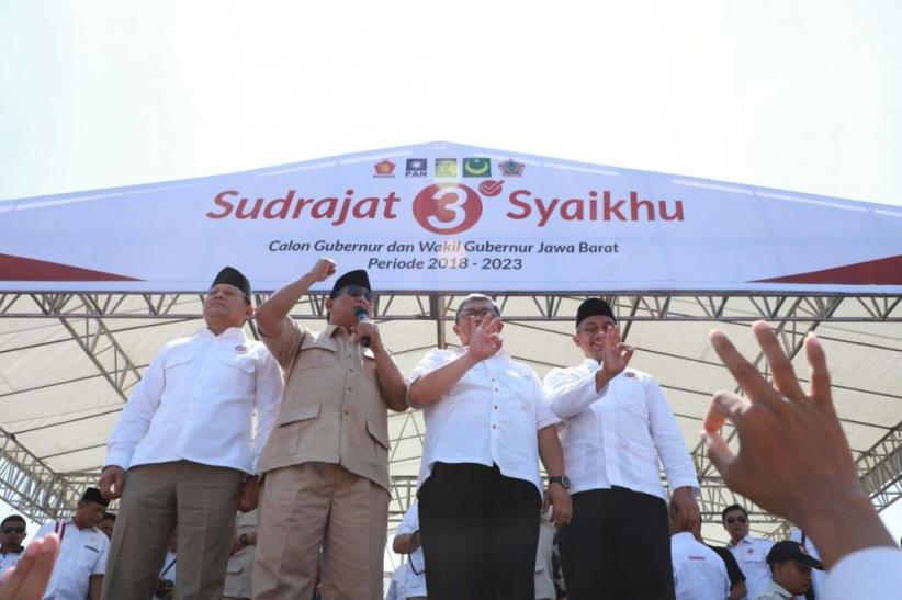 Usai Mencoblos, Sudrajat-Syaikhu Pantau Quick Count di Hotel Preanger