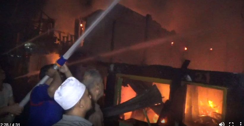Belasan Rumah di Makassar Ludes Dilalap Api, Diduga akibat Korsleting