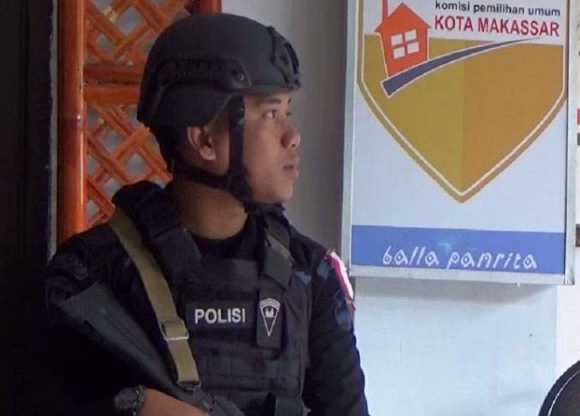 Kolom Kosong Menang di Pilwalkot Makassar, Kantor KPU Dijaga Ketat