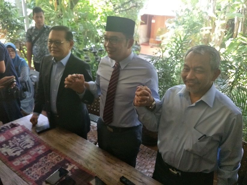 Sudrajat-Syaikhu Ucapkan Selamat kepada Ridwan Kamil