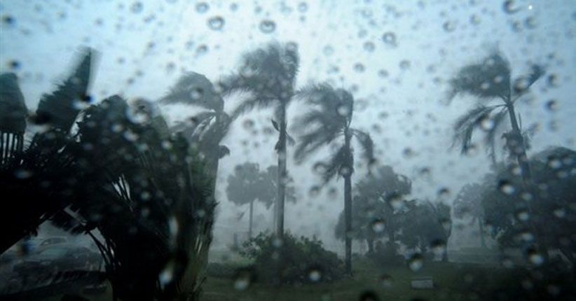 BMKG Ingatkan Pengaruh 3 Siklon Aktif terhadap Cuaca di Jabar 