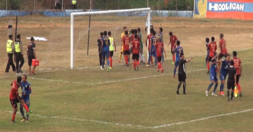 title Diwarnai Baku Hantam Antarpemain, PSMP Sukses Kalahkan Persiba Diwarnai Baku Hantam Antarpemain, PSMP Sukses Kalahkan Persiba