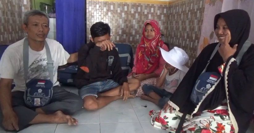 title 15 Tahun Menabung, Tukang Sayur di Jember Akhirnya Bisa Berangkat Haji 15 Tahun Menabung, Tukang Sayur di Jember Akhirnya Bisa Berangkat Haji