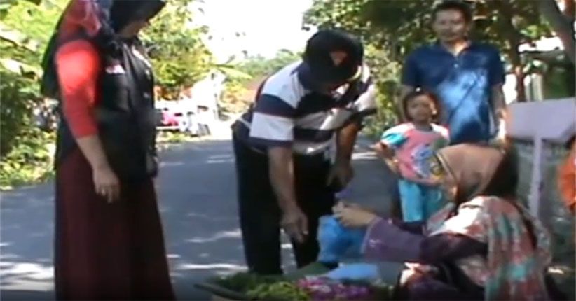 Puluhan Tahun Menabung, Buruh Angkut Pasar di Lamongan Ini Bisa Haji
