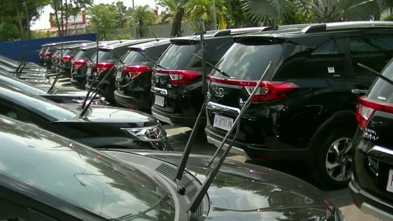 Polisi Ungkap Penyelundupan Belasan Mobil Kredit di Surabaya