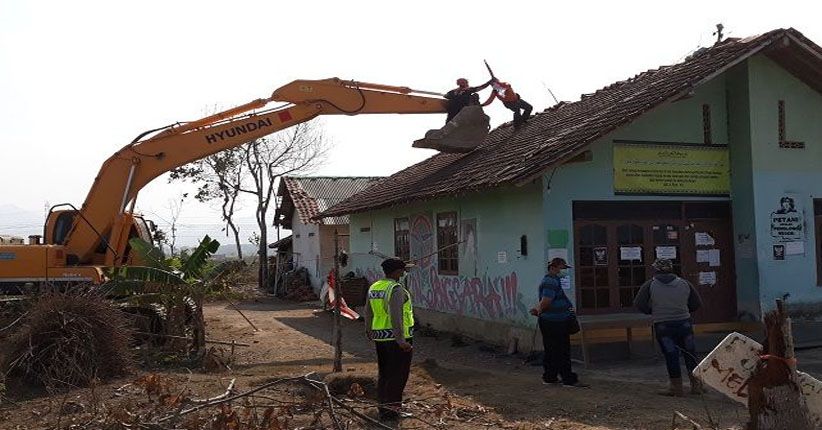 title PT Angkasa Pura I Klaim Perobohan Rumah Warga di Kulonprogo Prosedural PT Angkasa Pura I Klaim Perobohan Rumah Warga di Kulonprogo Prosedural