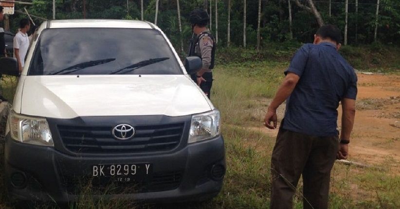 title KPK Temukan Mobil yang Diduga Dikendarai Umar Ritonga Mengambil Uang KPK Temukan Mobil yang Diduga Dikendarai Umar Ritonga Mengambil Uang