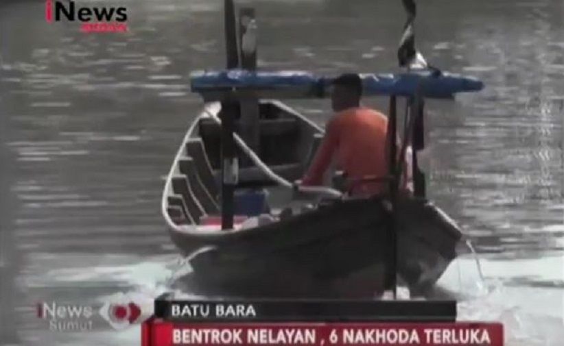 title Nelayan asal Tanjung Balai dan Batubara Bentrok, 6 Orang Luka-Luka Nelayan asal Tanjung Balai dan Batubara Bentrok, 6 Orang Luka-Luka