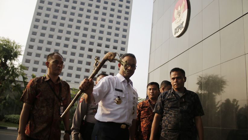 Anies Melaporkan Gratifikasi Tongkat Pemberian Ulama Ghana ke KPK - Bagian 1