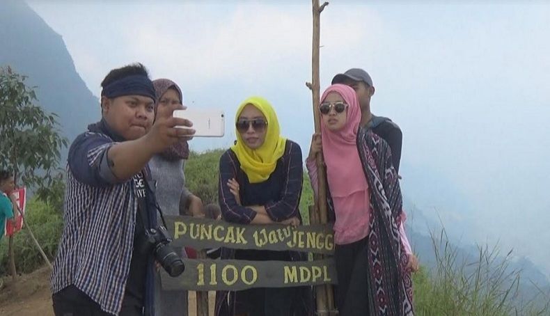Wisata Watu Jengger, Pesona Indahnya Panorama Kaki Gunung Welirang