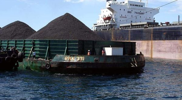 Sungai Barito Surut, Angkutan Kapal dan Tongkang Besar Terhambat