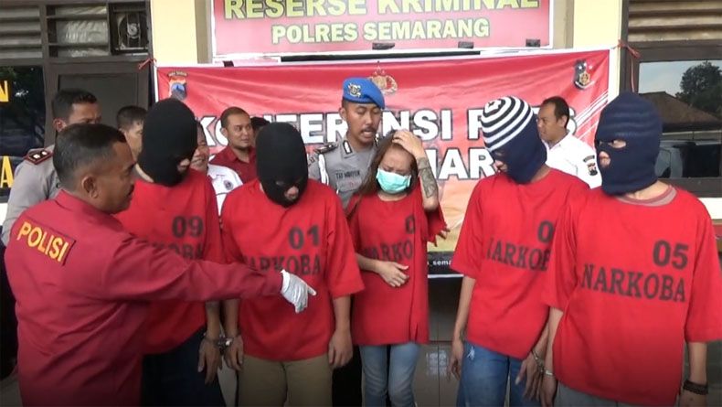 Seorang Gadis dan 3 Pria Digerebek Polisi saat Pesta Sabu di Semarang
