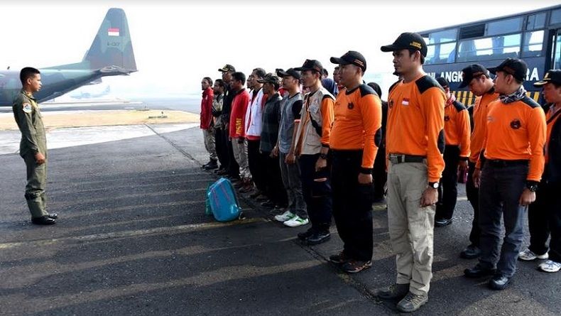 TNI Kerahkan 5 Pesawat Angkut Bantuan Logistik dan Relawan ke Lombok