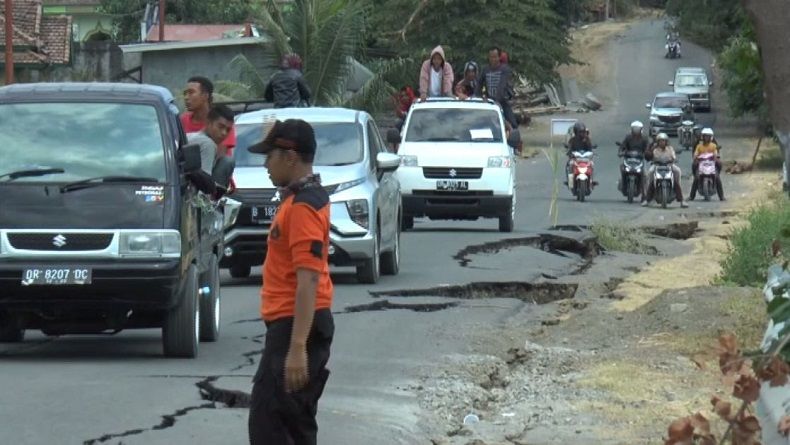 title Tanggap Bencana Gempa Lombok Diperpanjang 14 Hari, Sudah 387 Tewas Tanggap Bencana Gempa Lombok Diperpanjang 14 Hari, Sudah 387 Tewas