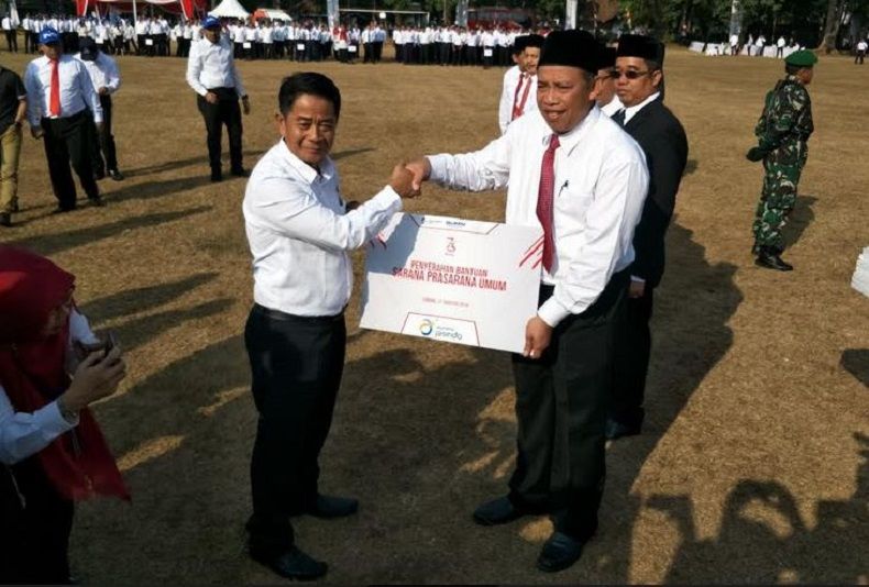 title 8 BUMN Upacara Kemerdekaan di Subang dan Bagikan Bantuan ke Masyarakat 8 BUMN Upacara Kemerdekaan di Subang dan Bagikan Bantuan ke Masyarakat