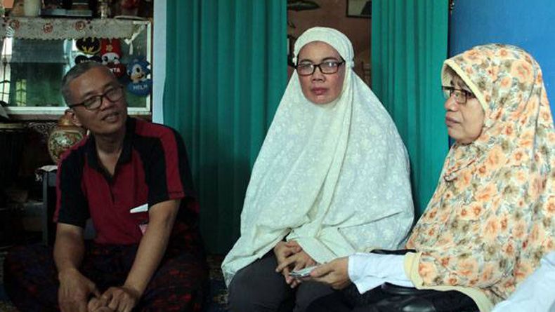 title Kepulangan Jenazah Shinta dari Jerman Belum Pasti, Keluarga Resah Kepulangan Jenazah Shinta dari Jerman Belum Pasti, Keluarga Resah