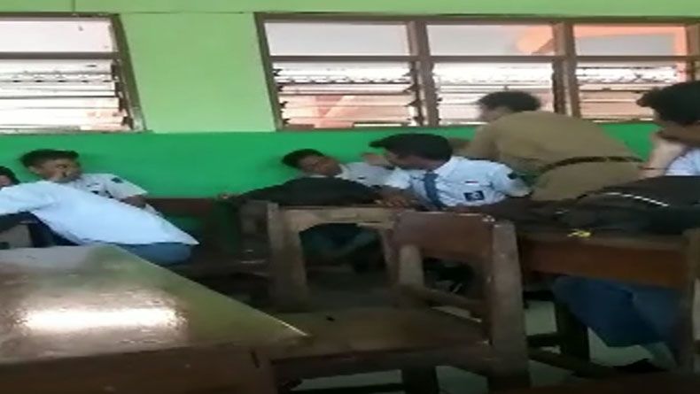 Viral Guru Tampar 4 Siswanya di Purwokerto karena Tidak Mau Salat
