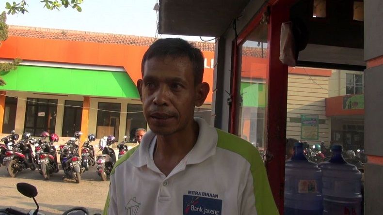 title 2 Terduga Penembak Polisi di Cirebon Sempat Dirawat di RSUD Slawi 2 Terduga Penembak Polisi di Cirebon Sempat Dirawat di RSUD Slawi