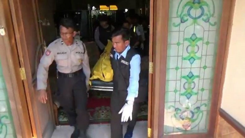 Pria Tewas dengan Wajah Tertutup Bantal, Diduga Dibunuh Anak Kandung