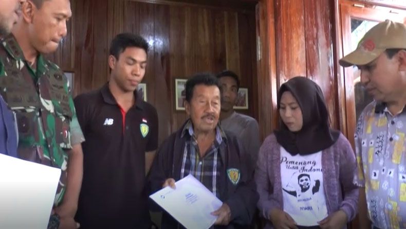 Zohri, Keluarga dan Guru Olahraganya Dapat Umrah dari Ketua PB PASI