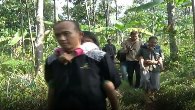 2 Gadis Lumpuh yang Tinggal di Kandang Kerbau di Pekalongan Dievakuasi