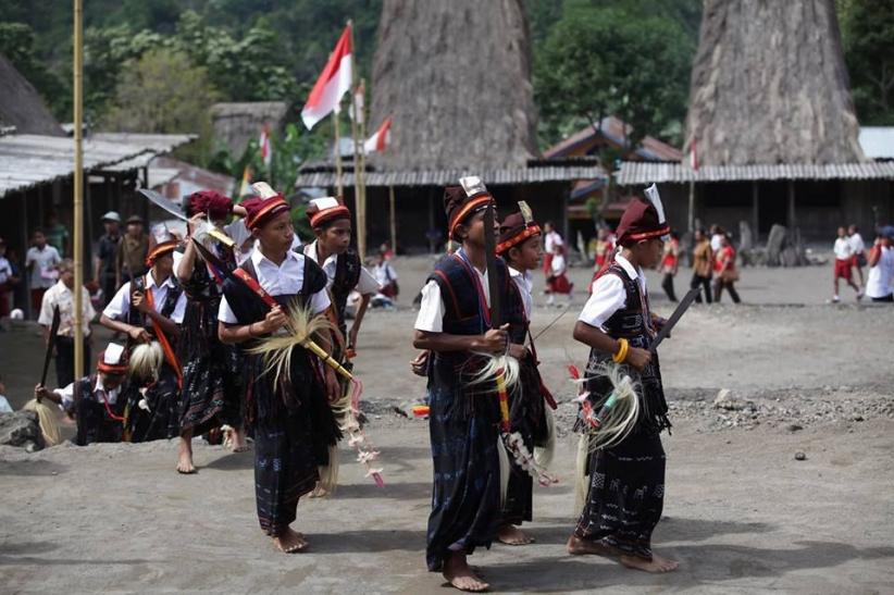 Kemensos Beri Bantuan ke Warga Kampung Gurusina Senilai Rp1,5 Miliar 