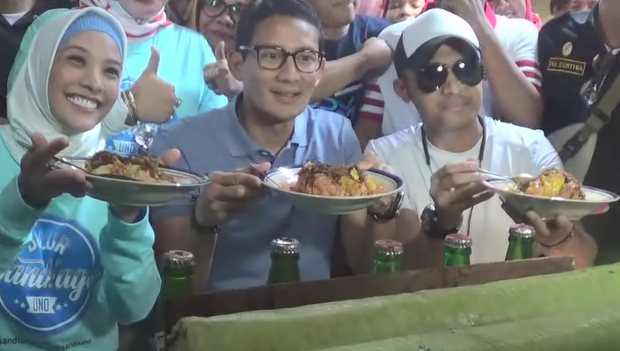 Blusukan ke Pasar Padalarang, Sandiaga Uno: Kuliner Kupat Tahu Enak