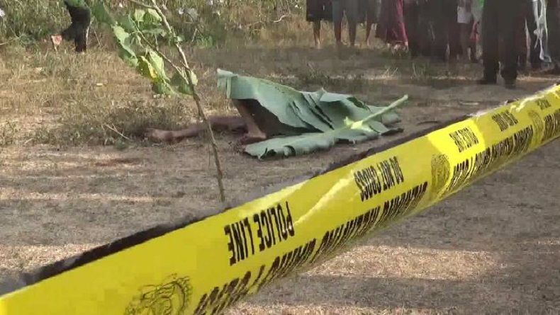 Mayat Mister X di Tengah Lapangan Bola Gegerkan Warga Pasuruan