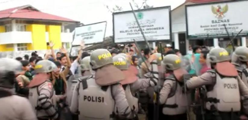 Demo HMI di Bengkulu Rusuh, Polisi Tangkap 10 Mahasiswa
