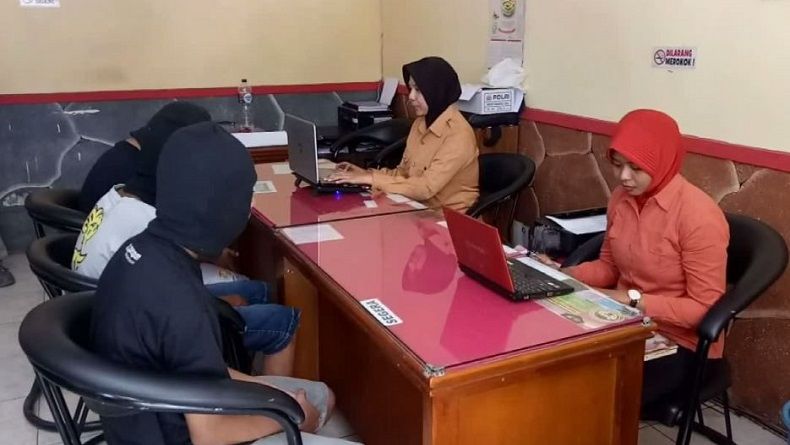 title Pelajar SMA di Pasuruan Diperkosa 7 ABG, Salah Satu Pelaku Pacarnya Pelajar SMA di Pasuruan Diperkosa 7 ABG, Salah Satu Pelaku Pacarnya