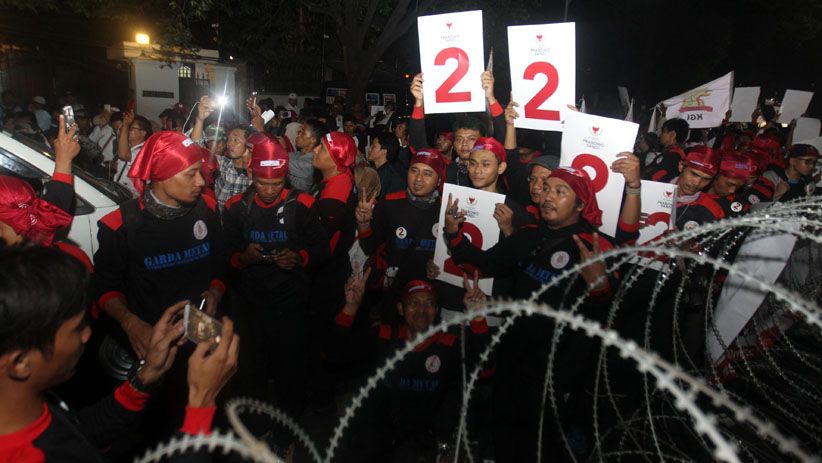 Aksi Damai Pendukung Kedua Pasangan Capres-Cawapres di KPU - Bagian 4