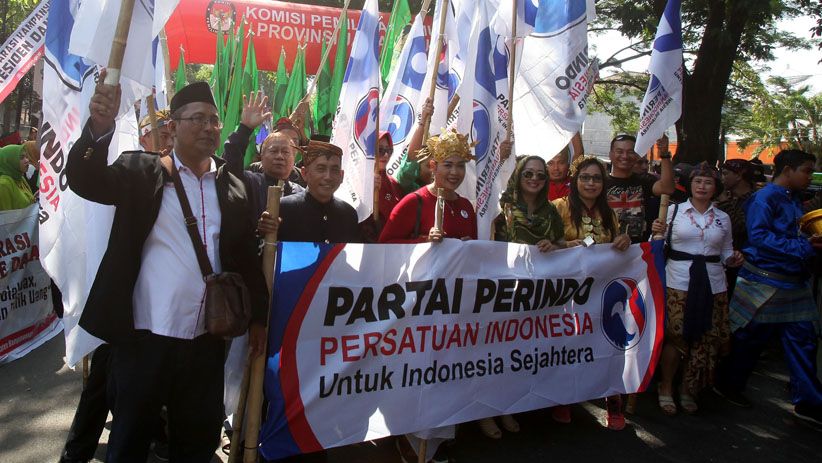 Deklarasi Damai Peserta Pemilu 2019 di Jawa Timur Deklarasi Damai Peserta Pemilu 2019 di Jawa Timur