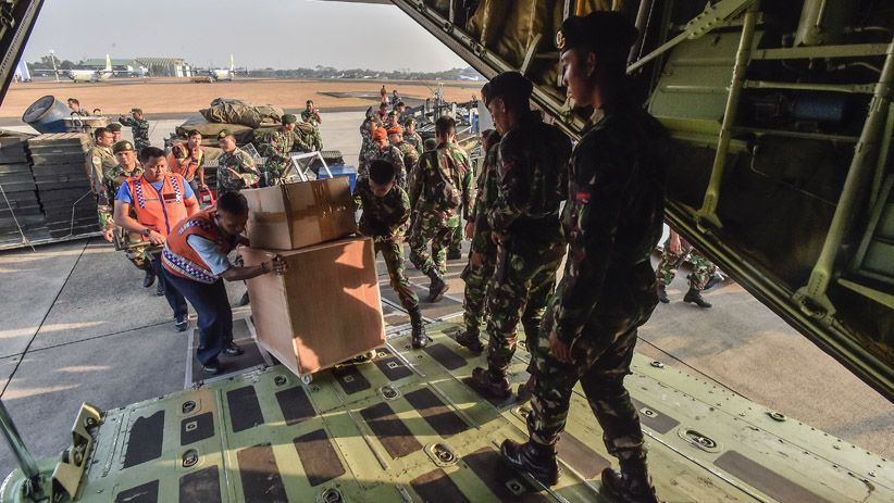 Bantu Penanganan Bencana Gempa, 200 Prajurit TNI Berangkat ke Palu - Bagian 3