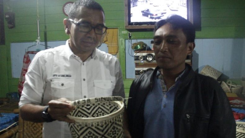 Kunjungi Desa Kuta Male, Arya Sinulingga Terima Raga Dayang-dayang