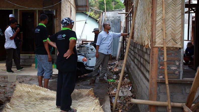 Caleg Perindo G Rusdianto Turun Langsung Kunjungi Korban Gempa Lombok