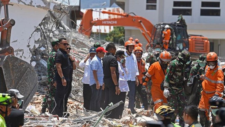 title Jokowi Instruksikan Kepala Daerah Bangkitkan Ekonomi Pascagempa Palu Jokowi Instruksikan Kepala Daerah Bangkitkan Ekonomi Pascagempa Palu