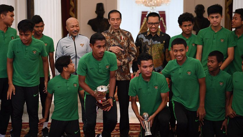 Presiden Jokowi Apresiasi Prestasi Timnas Indonesia U-16  - Bagian 4